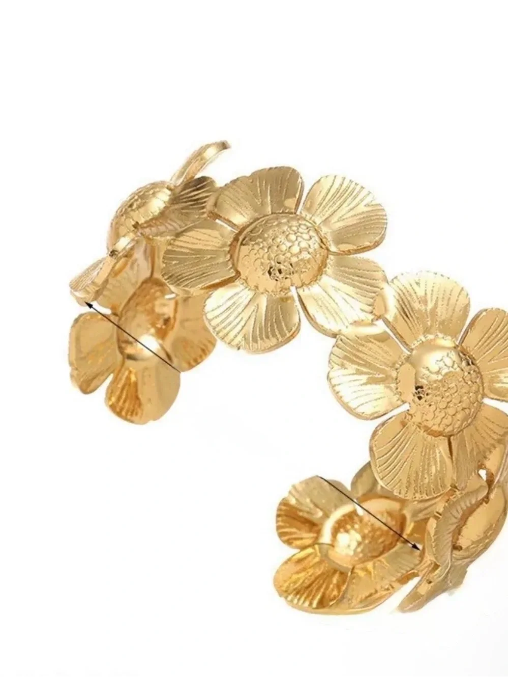 N/A elegant gold
